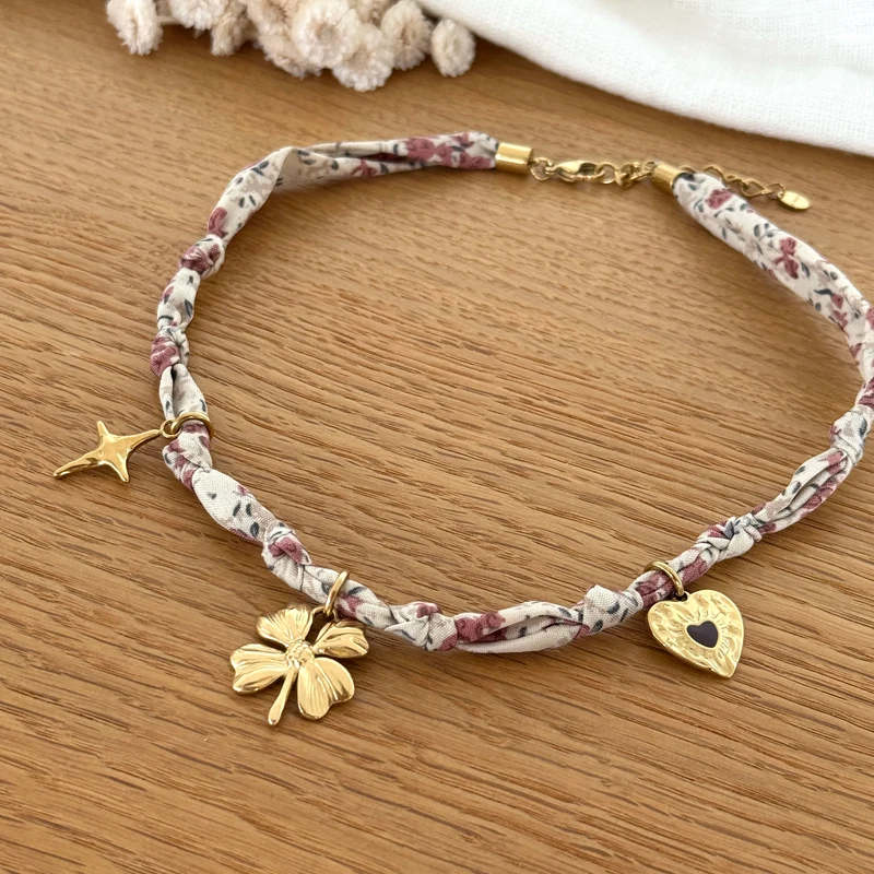 Collier foulard "Hana" acier