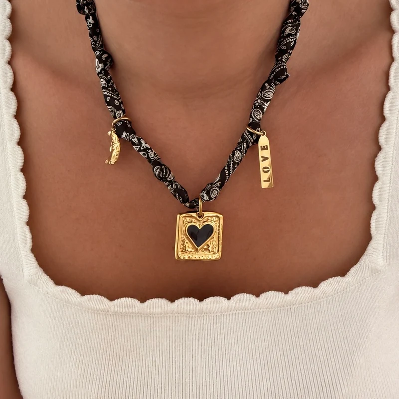 Collier foulard "Charline" acier