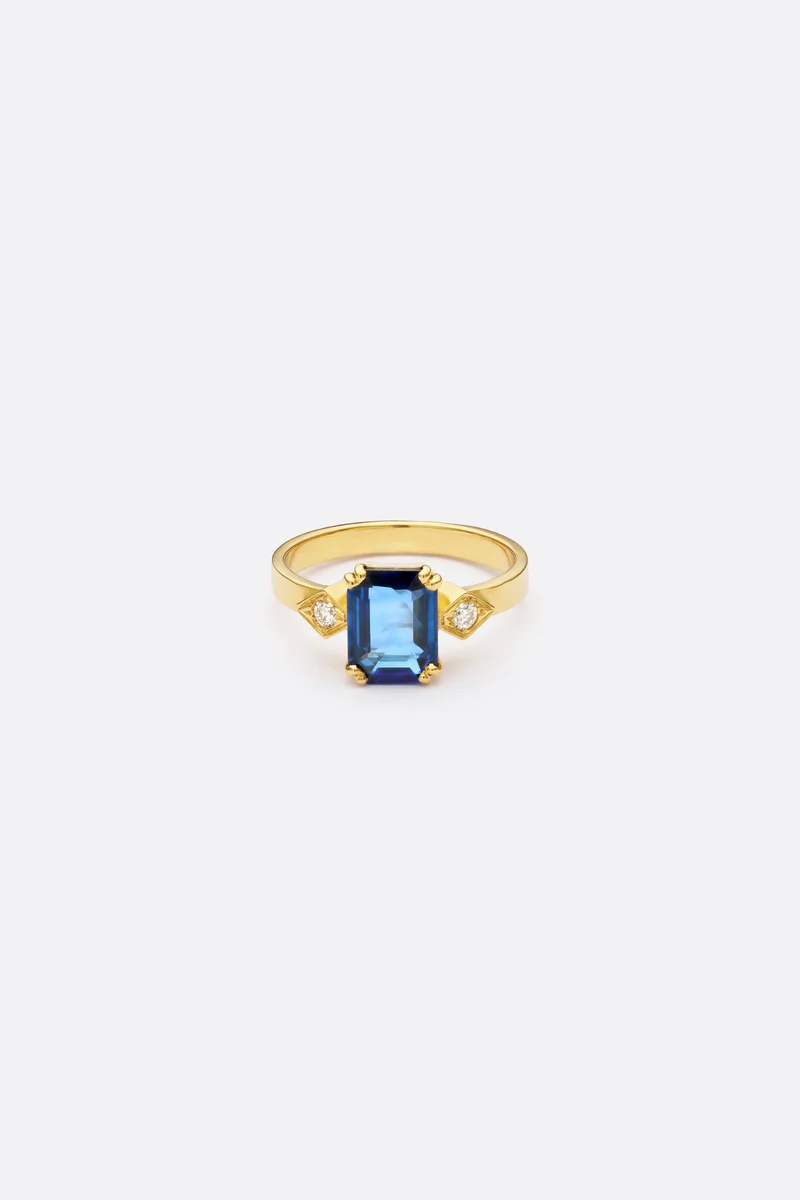 BAGUE THAIS