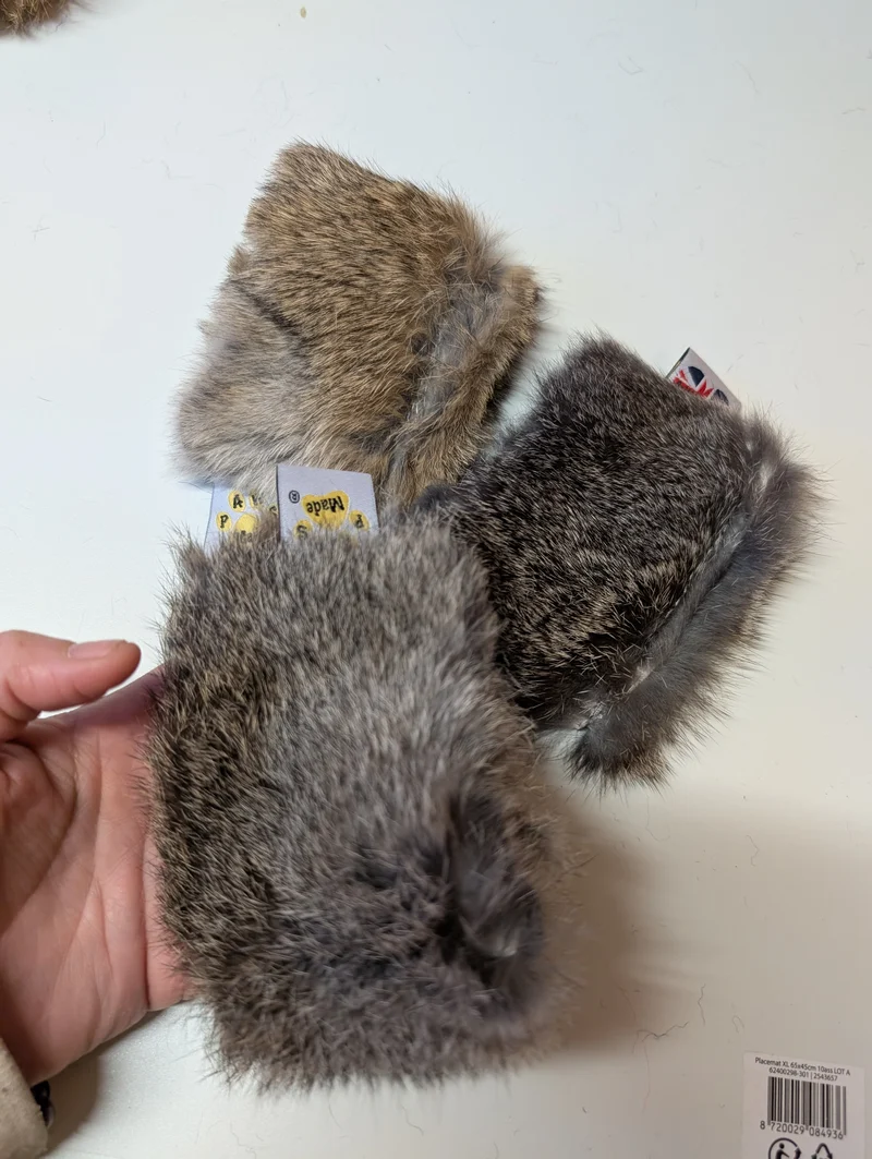 Jouet moelleux chiot en mouton ou lapin