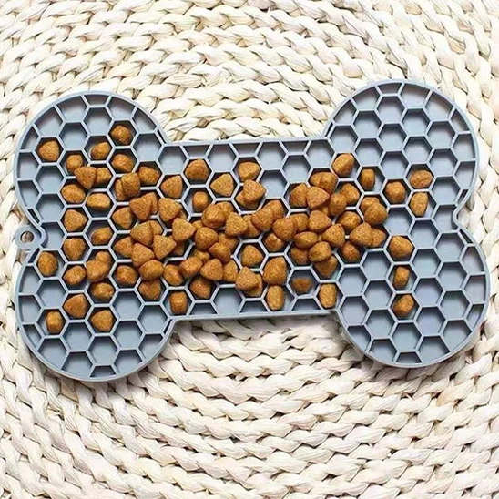 Tapis de léchage grand chien – Silicone en forme d’os anti-stress et occupation