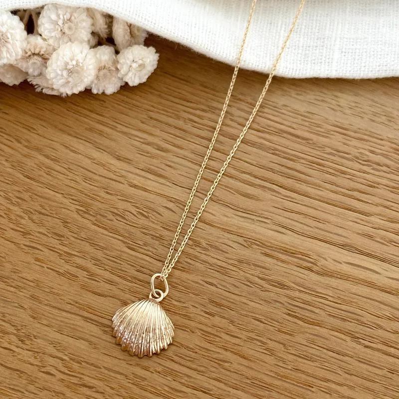 Collier "Shell" plaqué or