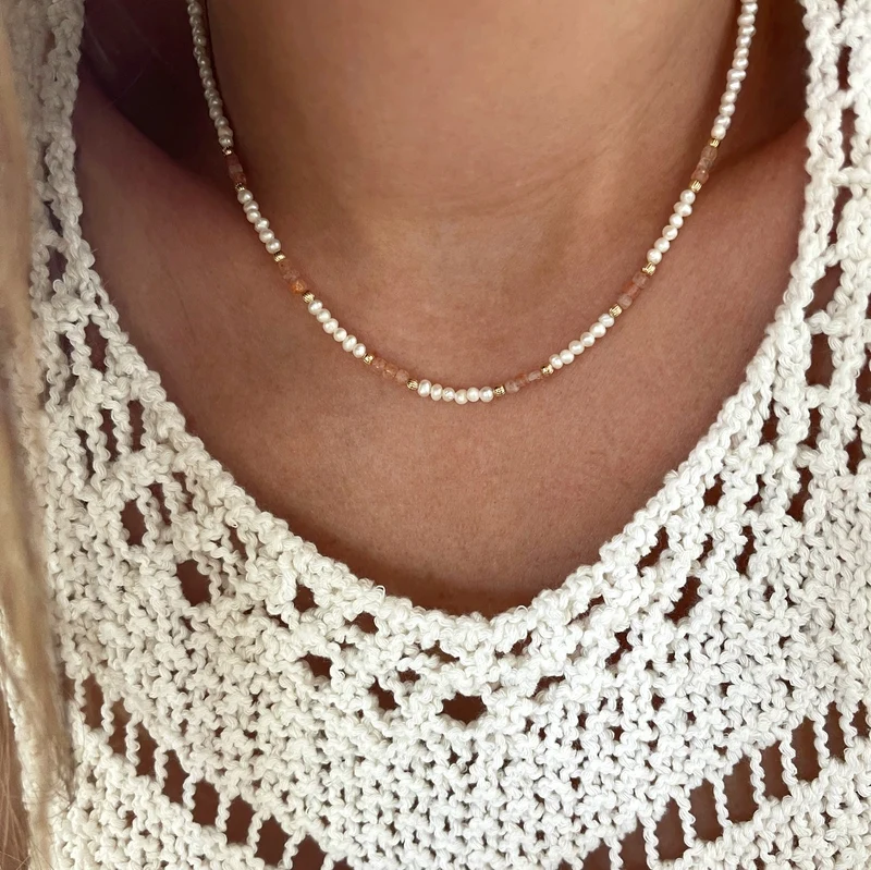Collier "Rosalba" pierre de soleil plaqué or