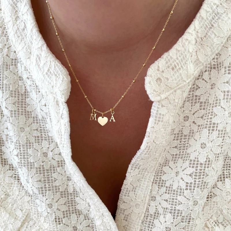 Collier "Initial" coeur plaqué or