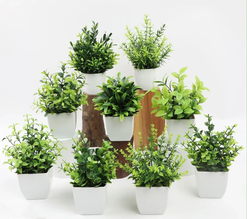 plantes artificielles en pot eucalyptus et romarin décoratifs