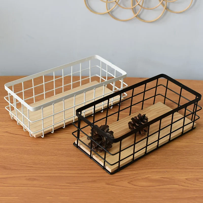 panier de rangement suspendu en métal et bois pour cosmétiques
