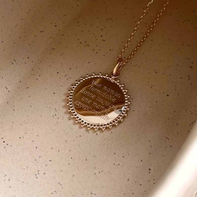 Collier "Maman formidable" plaqué or