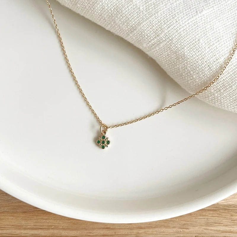 Collier "Etincelle" vert plaqué or