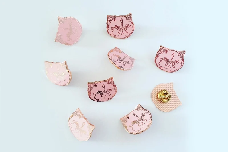 Kitty pin’s